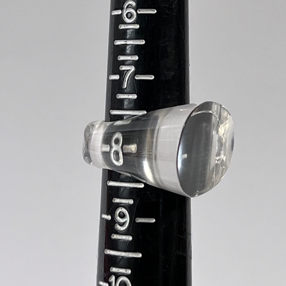 Vintage Lucite Ring Chunky Clear Flat Top Statement Unisex Acrylic Jewelry - Picture 4 of 12